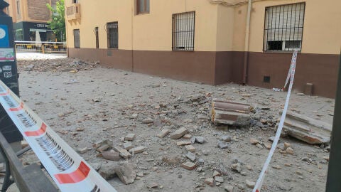 Imagen de los da&ntilde;os causados por la serie s&iacute;smica el martes en Granada. 