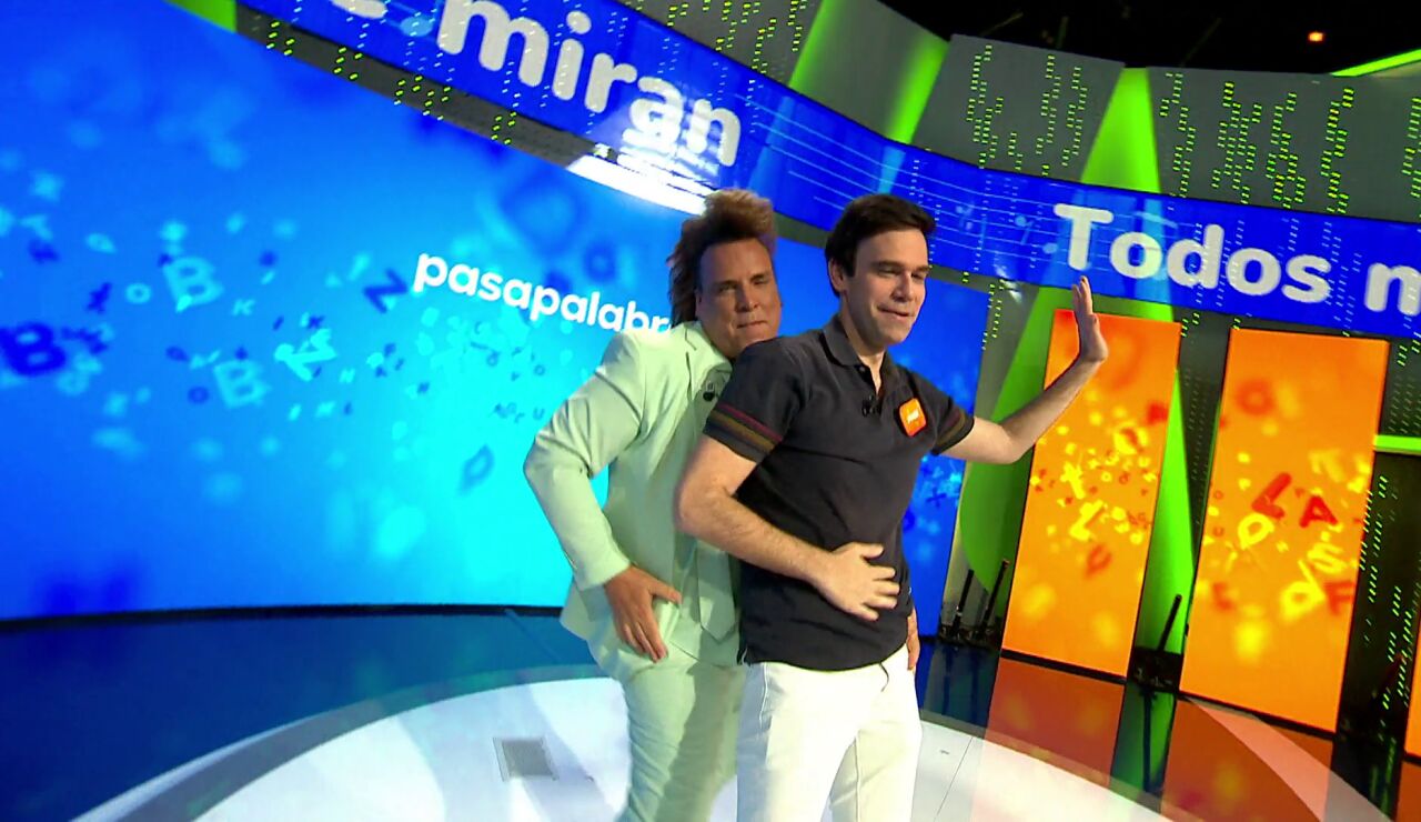 &iexcl;Javier saca sus pasos prohibidos! Torito consigue que baile en Pasapalabra por primera vez