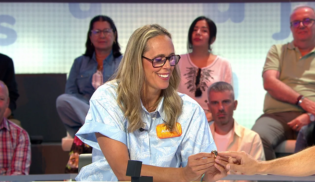 Amaya Valdemoro reivindica el baloncesto femenino y presume de anillo como leyenda: “Orgullo de lo que viene”