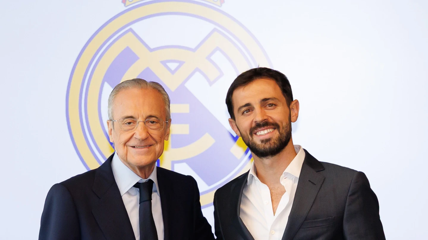Bernardo Silva en su presentación con el Real Madrid Bernardo Silva en su presentación con el Real Madrid