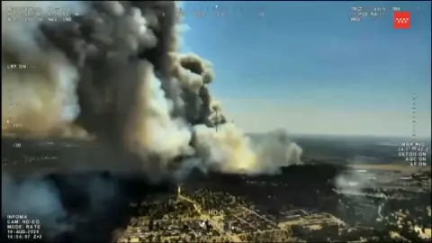 Un nuevo incendio forestal se ha declarado este miércoles en Aldea del Fresno (Madrid) Un nuevo incendio forestal se ha declarado este miércoles en Aldea del Fresno (Madrid)
