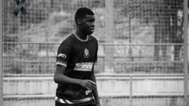 El futbolista Djedy Sidibe del Zaragoza Galaxy
