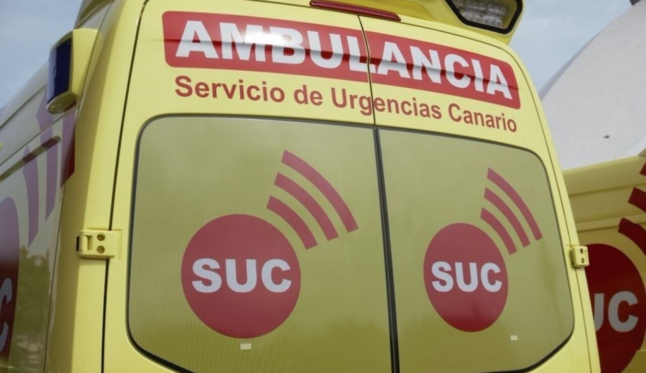 Imagen de una ambulancia de Canarias