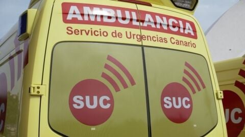 Imagen de una ambulancia de Canarias