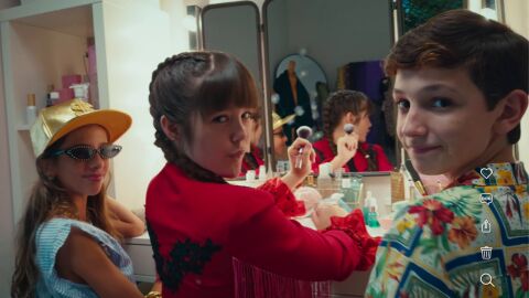 Roc&iacute;o Garc&iacute;a Loyola feat. &Aacute;lex Vicho: El crossover entre las pel&iacute;culas y la serie de Padre no hay m&aacute;s que uno llega en forma de videoclip