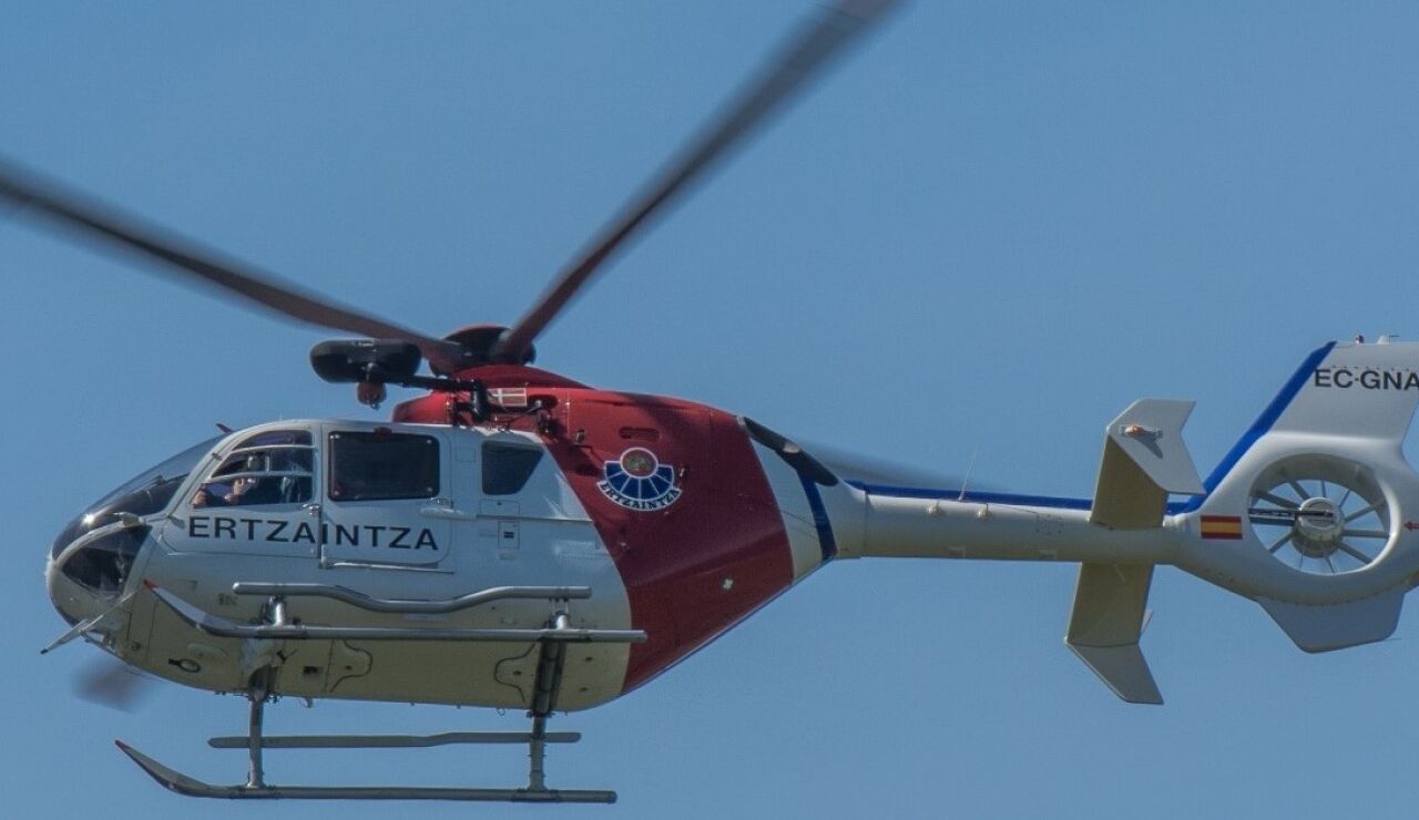 Rescate en helic&oacute;ptero de la Ertzaintza