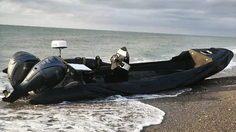 Imagen de una lancha tipo 'petaquera' Imagen de una lancha tipo 'petaquera'