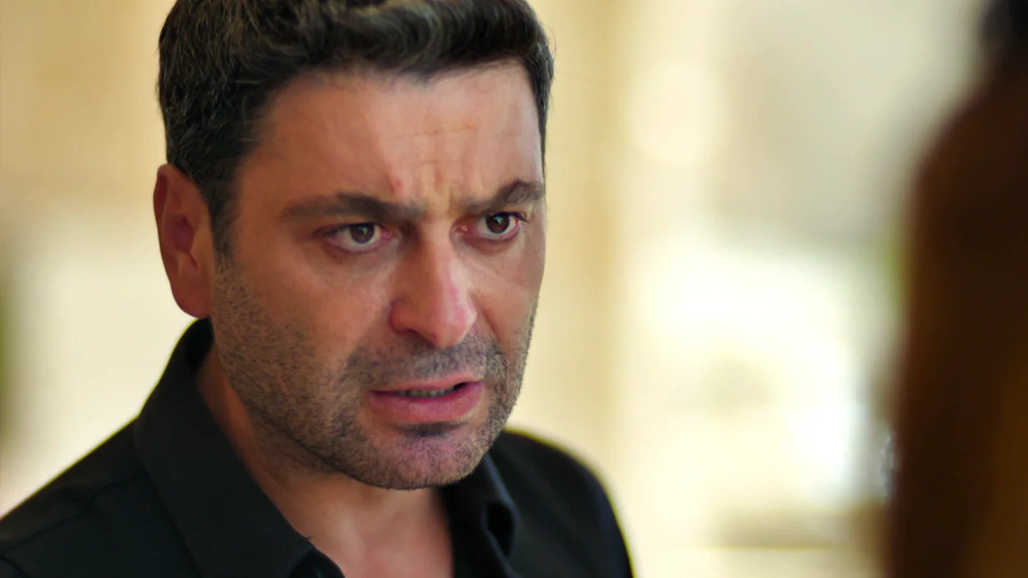 “Su padre mató a tu hermano”: Cihan destroza a Nare y exige su divorcio “Su padre mató a tu hermano”: Cihan destroza a Nare y exige su divorcio