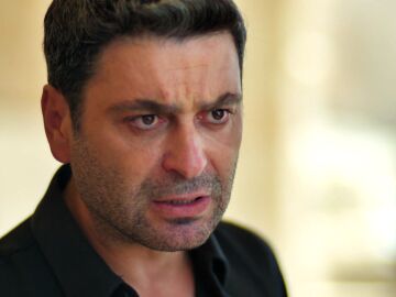 &ldquo;Su padre mat&oacute; a tu hermano&rdquo;: Cihan destroza a Nare y exige su divorcio