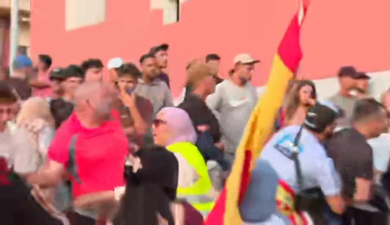Imágenes de la pelea entre vecinos en Loma Colmenar