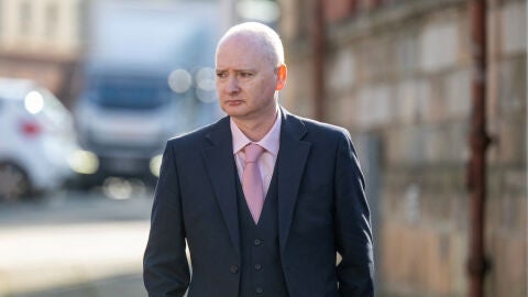 Graeme Dott llegando al Tribunal de Glasgow