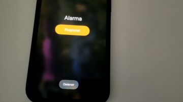 Imagen de una alarma en el m&oacute;vil