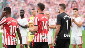 Homenaje a Unai Simón, Laporte y Nico Williams en San Mamés Homenaje a Unai Simón, Laporte y Nico Williams en San Mamés