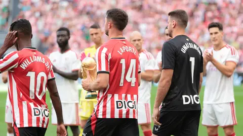 Homenaje a Unai Simón, Laporte y Nico Williams en San Mamés Homenaje a Unai Simón, Laporte y Nico Williams en San Mamés