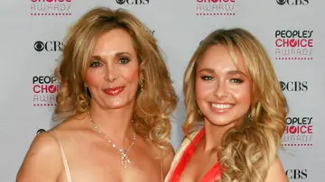 Hayden Panettiere y su madre Lesley Vogel Hayden Panettiere y su madre Lesley Vogel
