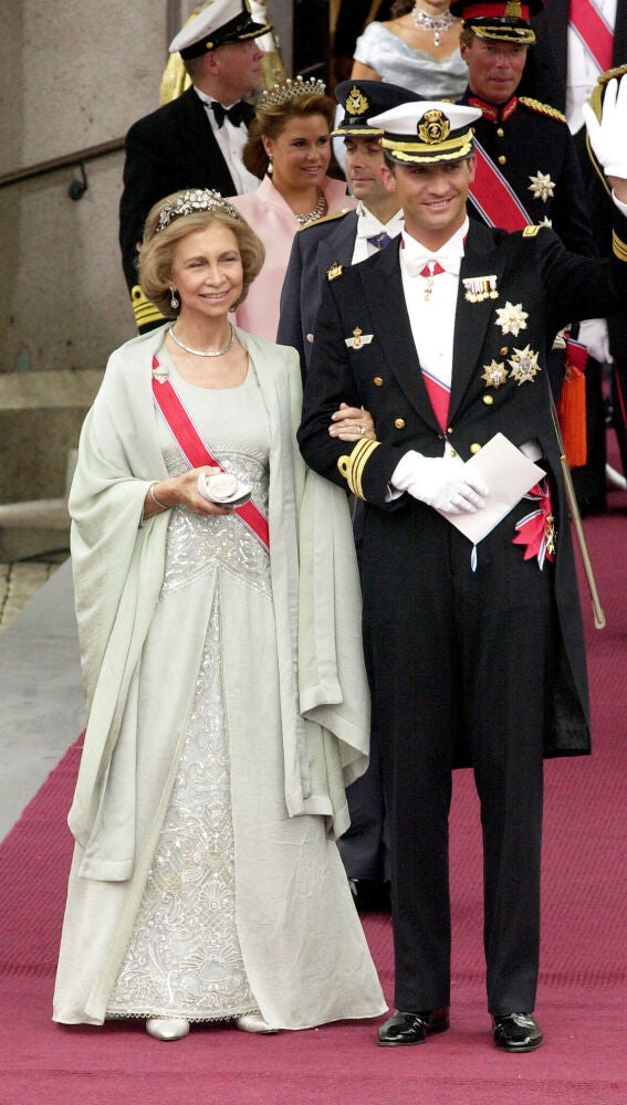 La reina Sofía y Felipe VI en la boda de Haakon y Mette-Marit