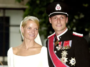 Haakon y Mette-Marit el día de su boda Haakon y Mette-Marit el día de su boda