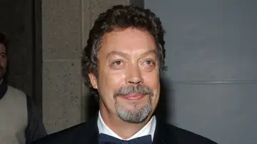 Tim Curry en el año 2003 Tim Curry en el año 2003