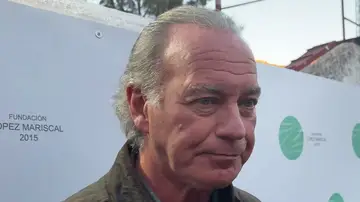 Bertín Osborne haciendo declaraciones a la prensa Bertín Osborne haciendo declaraciones a la prensa