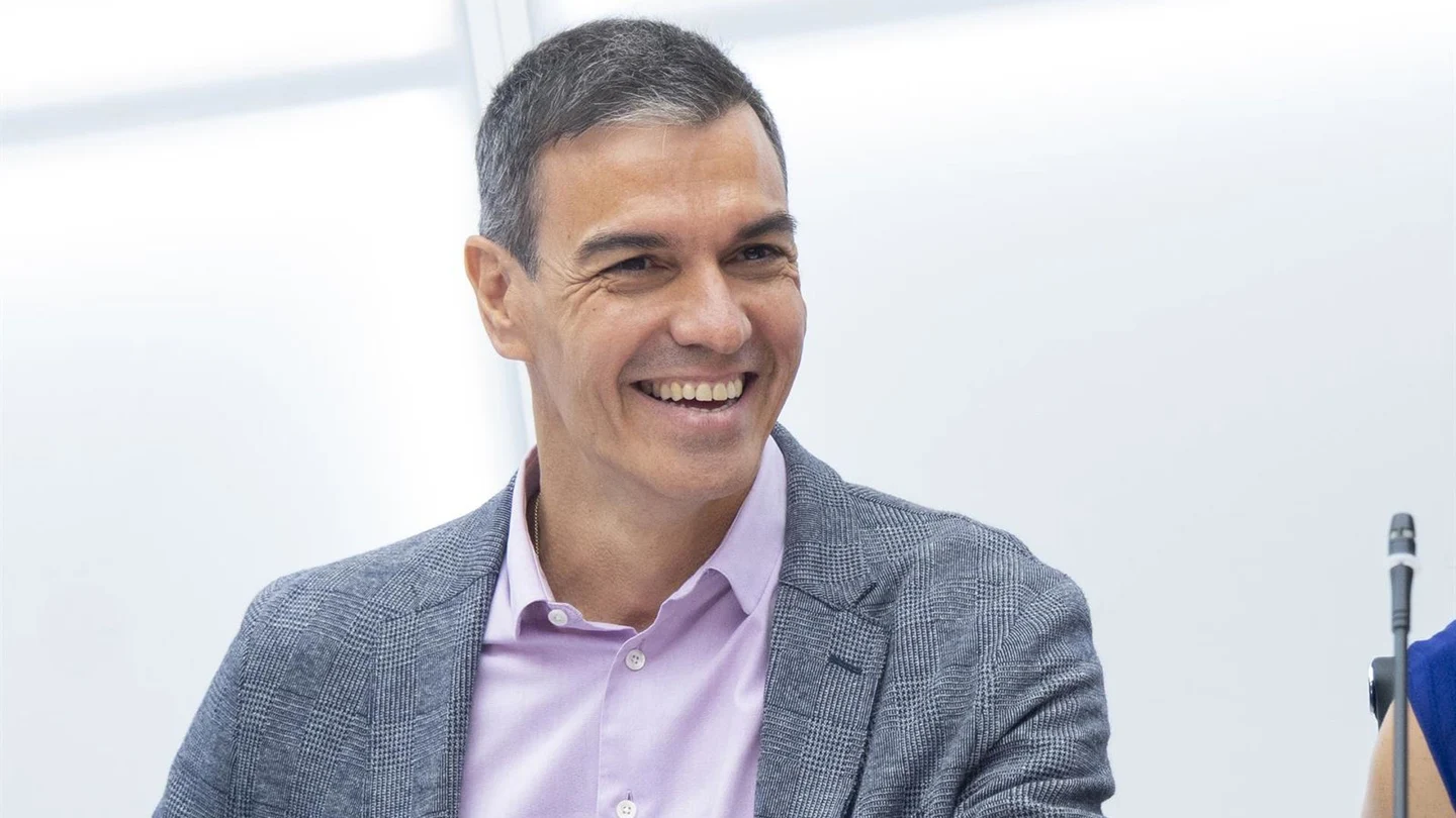 Pedro Sánchez: "Tenemos todas las condiciones para que la final del Mundial se celebre en España" Pedro Sánchez: "Tenemos todas las condiciones para que la final del Mundial se celebre en España"