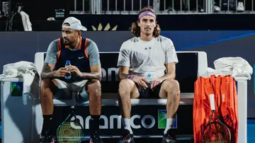 Tsitsipas (d), junto a Kyrgios en 2022 Tsitsipas (d), junto a Kyrgios en 2022