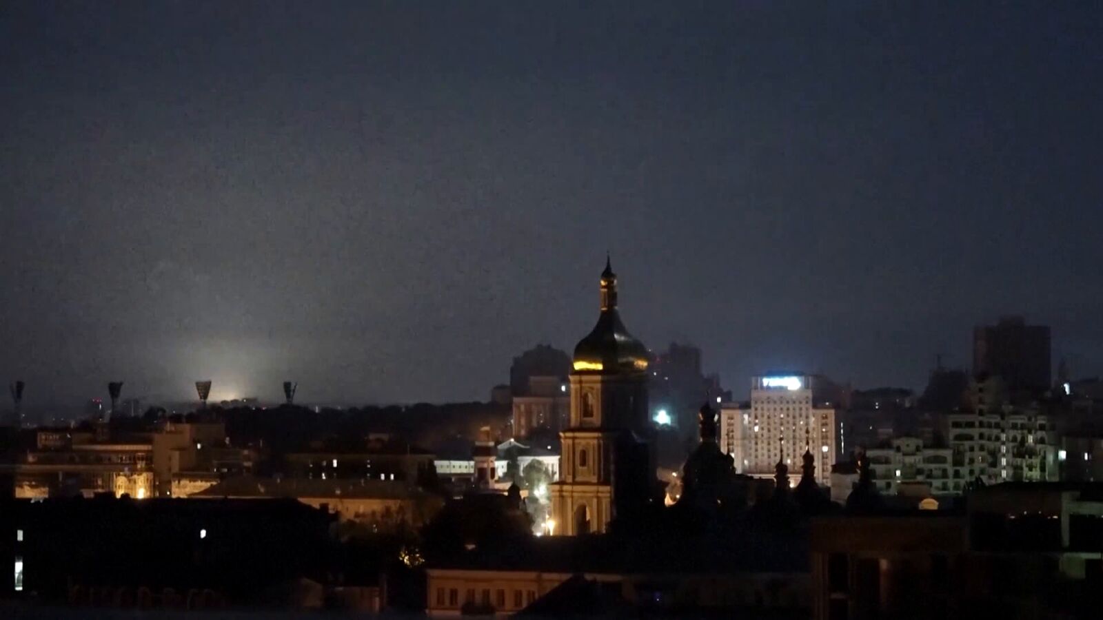 Rusia ataca Ucrania de nuevo y mata al menos a 12 personas en la región de Kiev