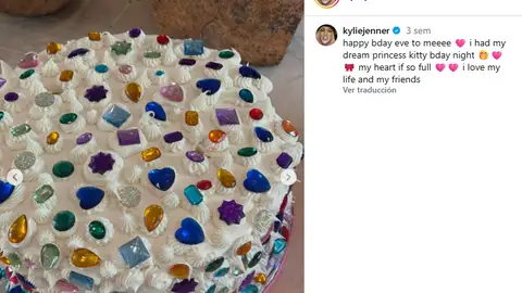La tarta de cumpleaños de Kylie Jenner La tarta de cumpleaños de Kylie Jenner