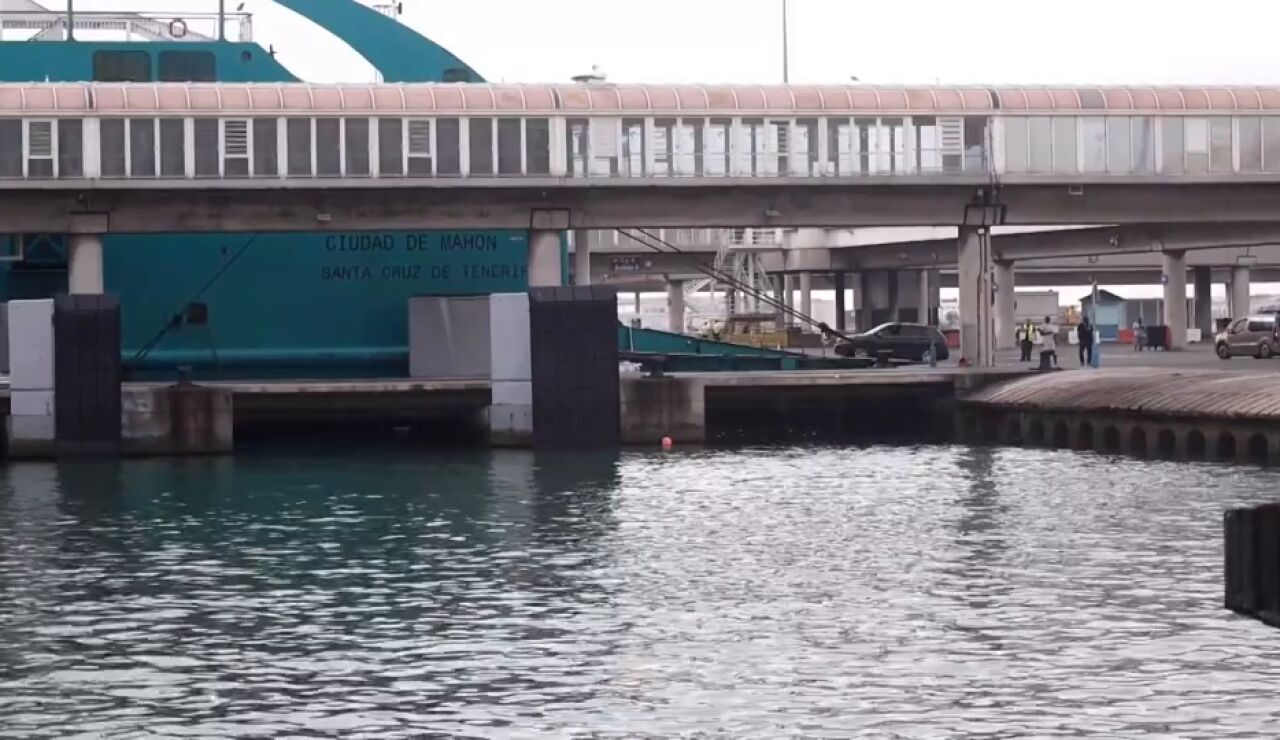 Ferry en el puerto de Algeciras