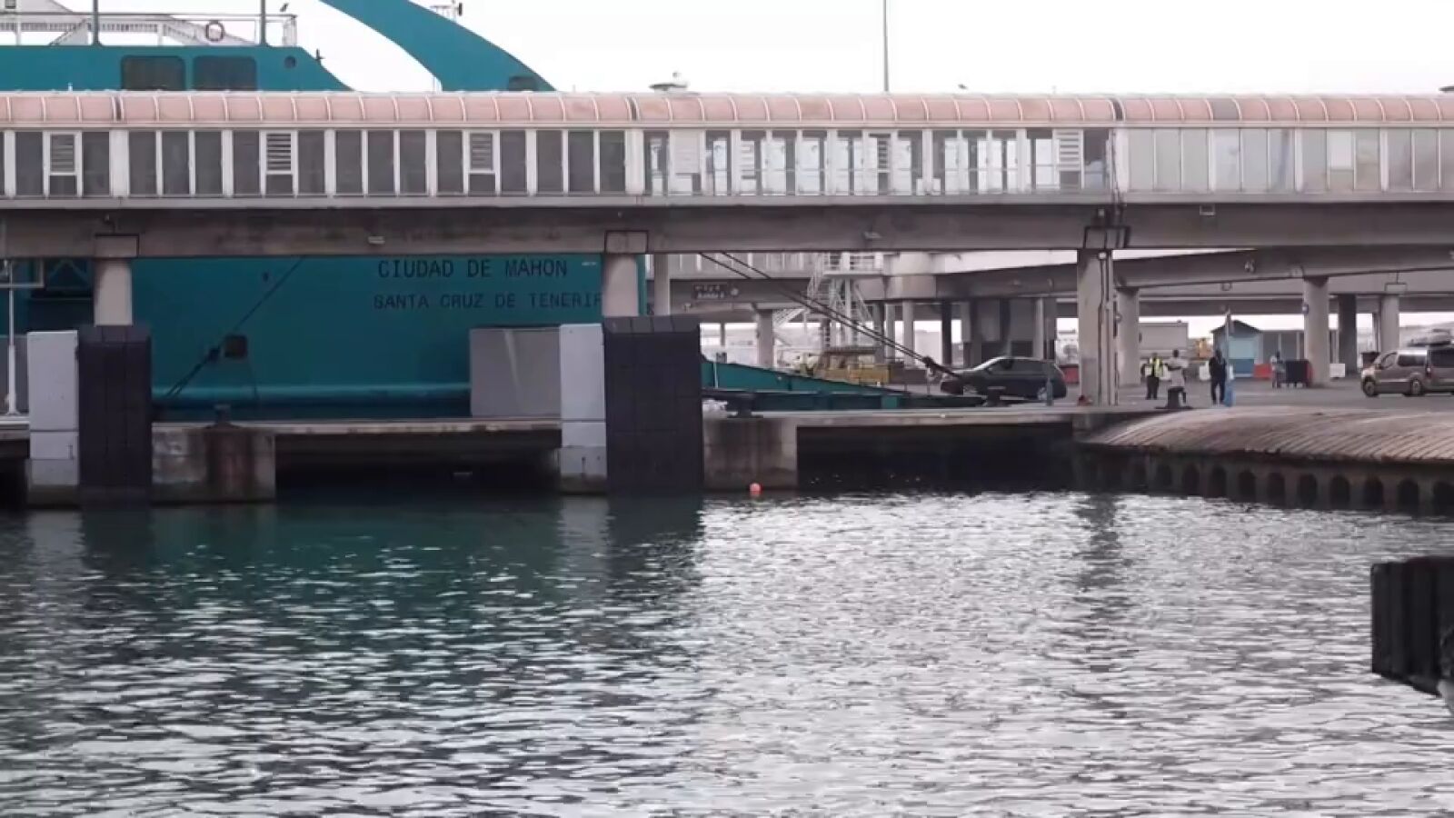 Dos mujeres mueren tras caer al mar su coche en el puerto de Algeciras