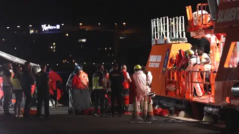 Llegada de migrantes a Canarias Mueren 84 migrantes, entre ellos un bebé, en un cayuco que viajaba rumbo a Canarias