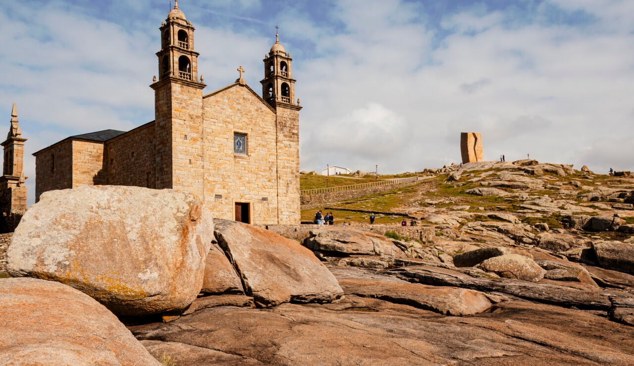 Santuario da Virxe da Barca, en Mux&iacute;a