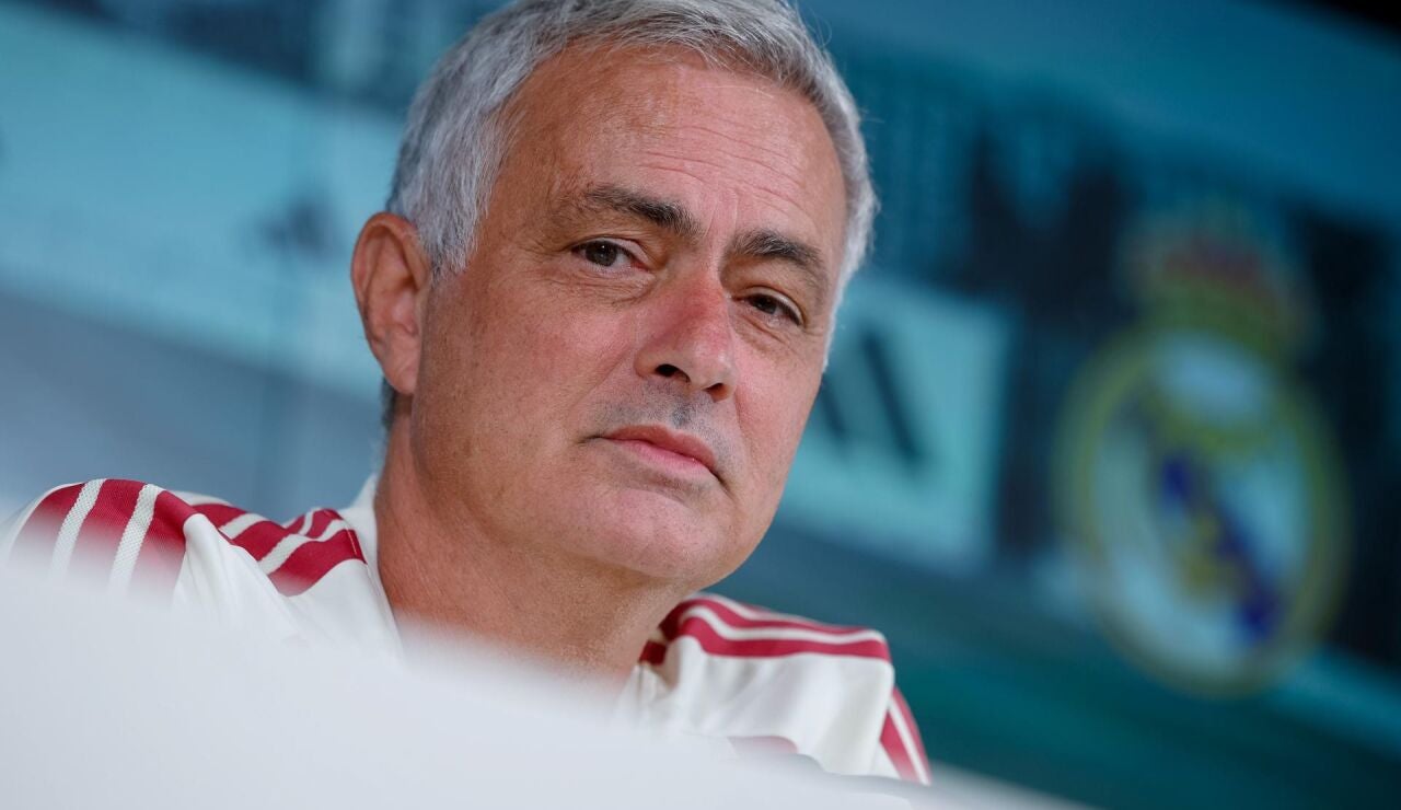 Jos&eacute; Mourinho en rueda de prensa
