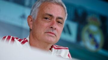 Jos&eacute; Mourinho en rueda de prensa
