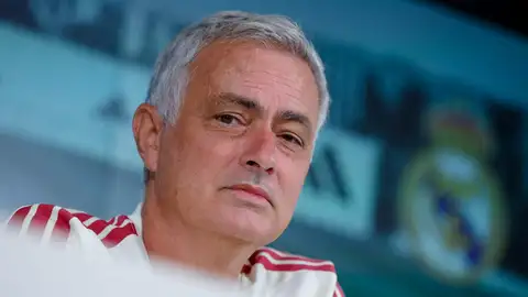 José Mourinho en rueda de prensa José Mourinho en rueda de prensa