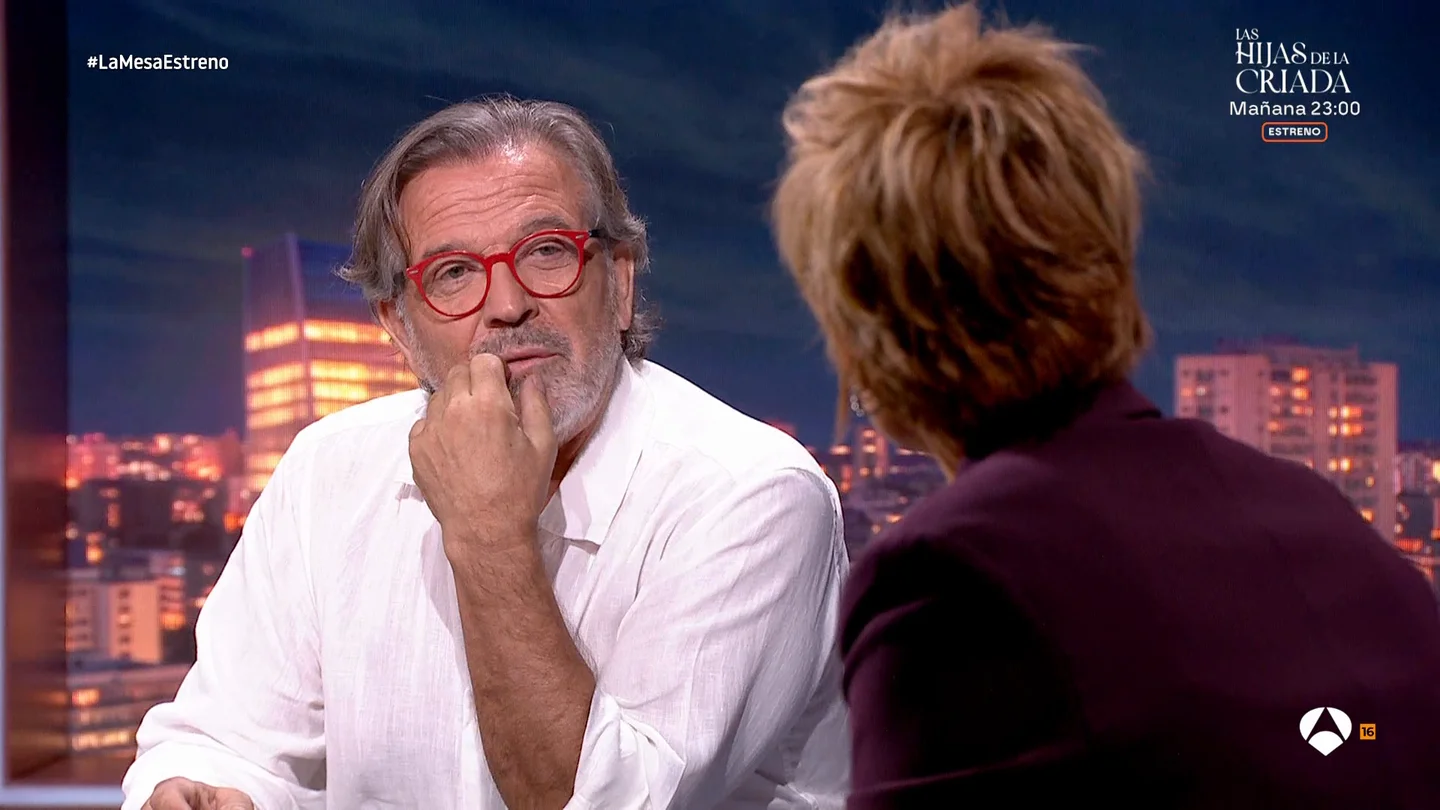 Una acosadora en su salón: la surrealista anécdota que Pepe Navarro ha revelado en La Mesa Una acosadora en su salón: la surrealista anécdota que Pepe Navarro ha revelado en La Mesa