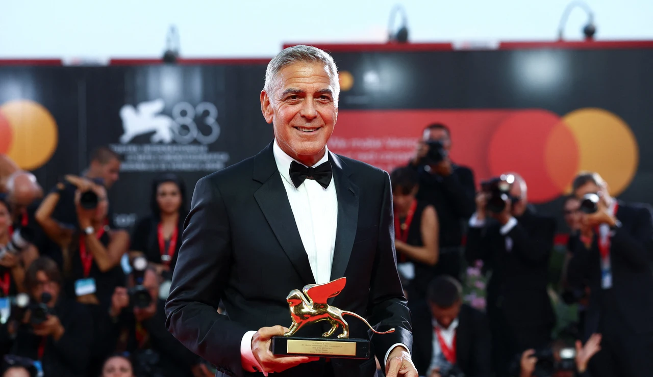 George Clooney recibe el León de Oro en el Festival de Venecia