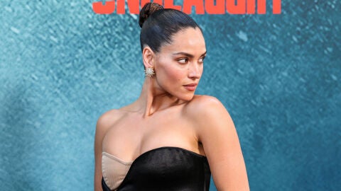 Adria Arjona