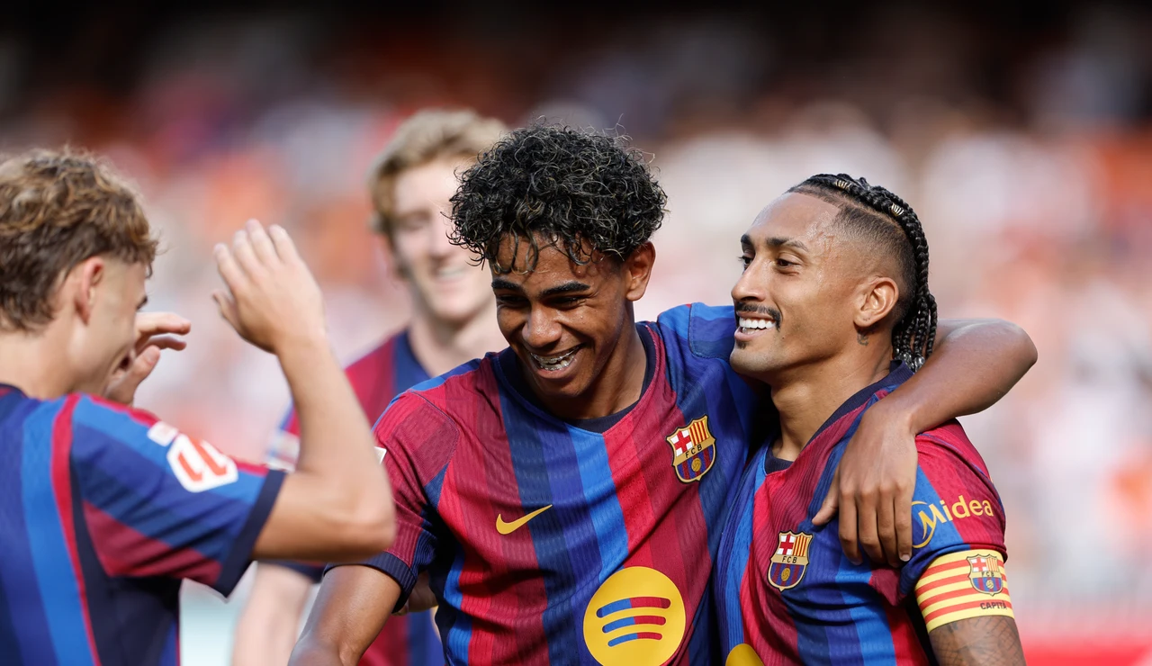 Deportes Antena 3 Noche (06-09-26) El Barça humilla al Valencia en Mestalla y ya es líder en solitario de la Liga