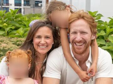 Imagen de Spencer Korwin junto a su familia