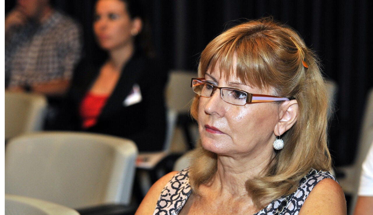 Julia Ibars, la primera mujer que se divorci&oacute; en Espa&ntilde;a, acude a la primera Feria del Divorcio desarrollada en Las Palmas de Gran Canaria en 2011. 