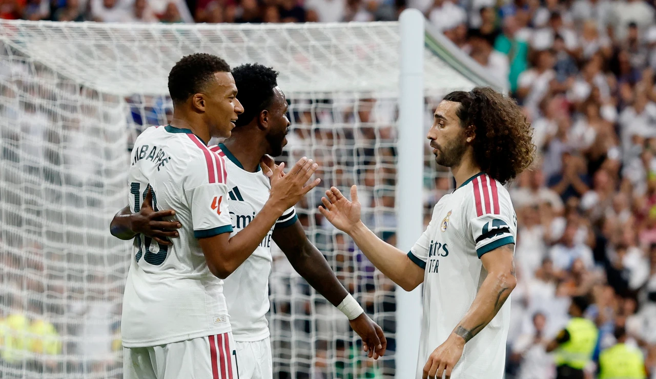 Mbappé, Vinícius y Cucurella celebran un gol