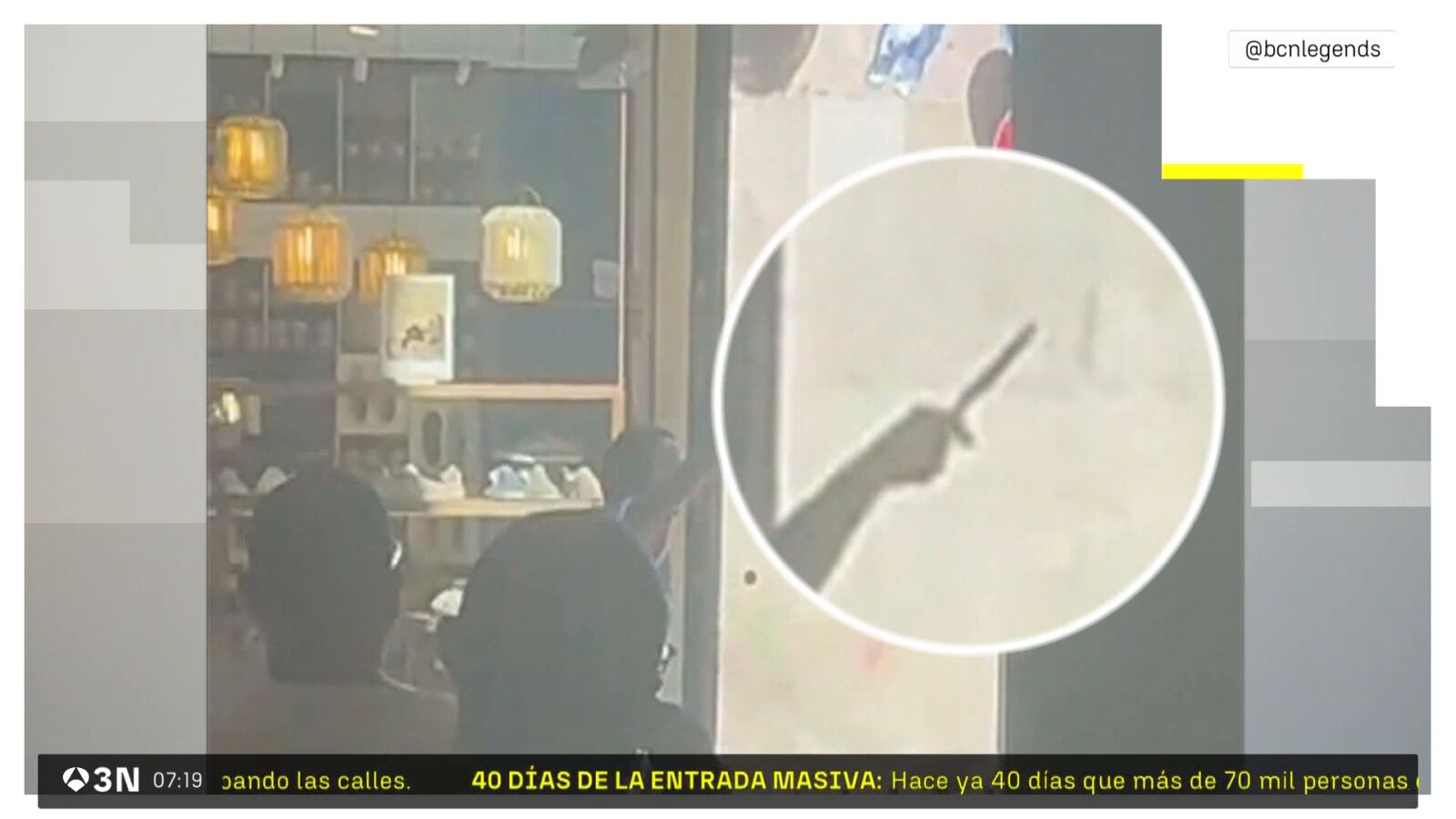 Vídeo: Detención de un hombre armado, con las manos ensangrentadas, que amenazaba a los clientes de un restaurante
