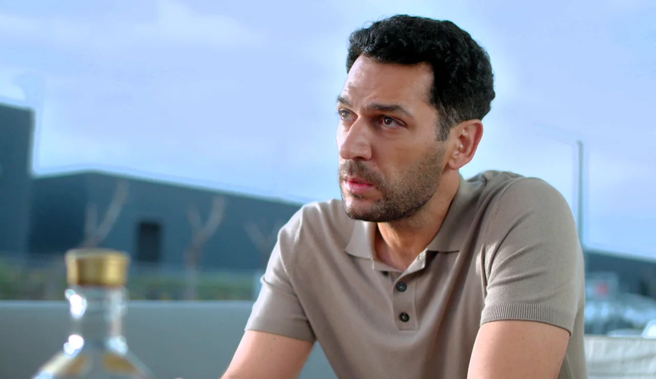 Esta noche en El secreto: Serhat sospecha de Can y se pregunta si es el padre de Kader