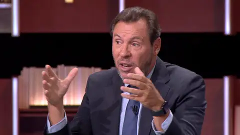Óscar Puente evita hablar de su sucesión a Pedro Sánchez: "Ni me descarto ni me postulo" Óscar Puente evita hablar de su sucesión a Pedro Sánchez: "Ni me descarto ni me postulo"