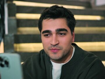 Ferit le cuenta a su hijo c&oacute;mo Seyran cambi&oacute; su vida: &ldquo;Yo era el chico de oro&rdquo;