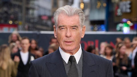 Pierce Brosnan en el estreno de la temporada 2 de Mobland