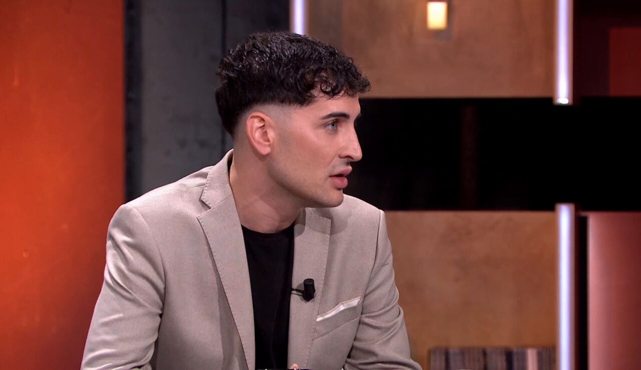 Pablo Bone sobre su convocatoria de chicas de imagen: "Lo hice de manera &uacute;nica, porque me pidieron un favor"