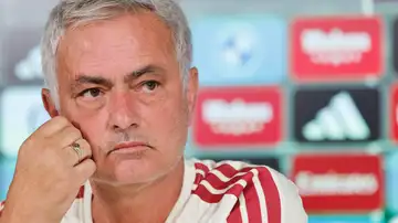 José Mourinho en rueda de prensa José Mourinho en rueda de prensa