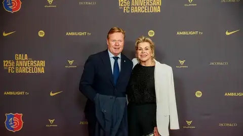 Ronald Koeman (i) y Bartina Koeman el 29 de noviembre de 2024 Ronald Koeman (i) y Bartina Koeman el 29 de noviembre de 2024