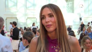 Rosanna Zanetti atendiendo a la prensa